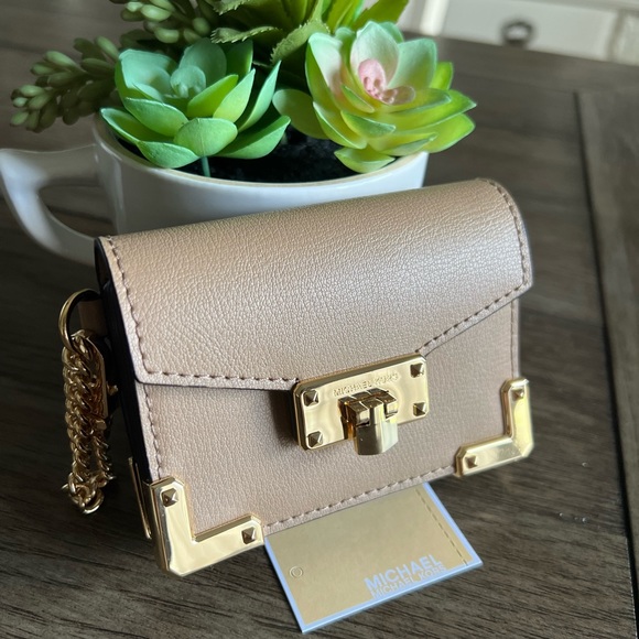 MICHAEL KORS CARD HOLDER - Picture 2 of 11